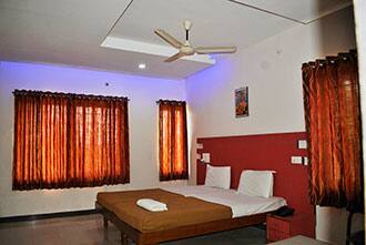 iROOMZ Hotel Ashoka, Gangavathi 4